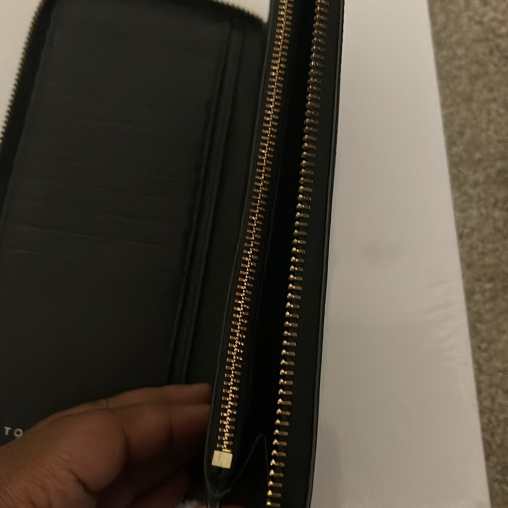 Tory Burch Long Zip Wallet - Picture 10 of 17